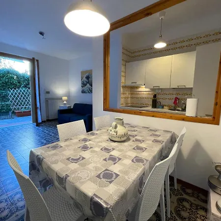 Pino Italico Apartment *